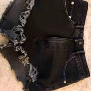 ZARA Black high waist shorts - size 4